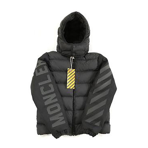 オフホワイトMONCLER Oモンクレール オー ダウンジャケット