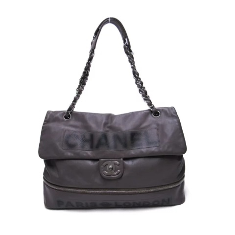 CHANEL シャネル パリニューヨーク チェーンショルダーバッグ